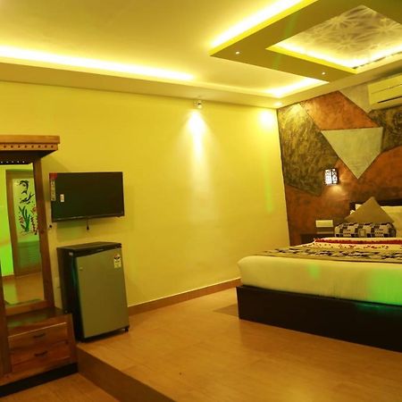 Lara Lake View Resort Thiruvananthapuram Eksteriør billede