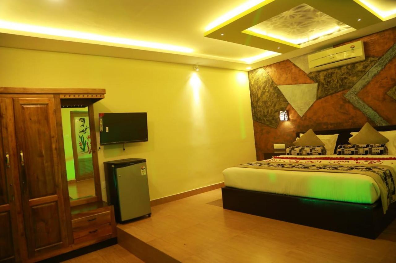 Lara Lake View Resort Thiruvananthapuram Eksteriør billede