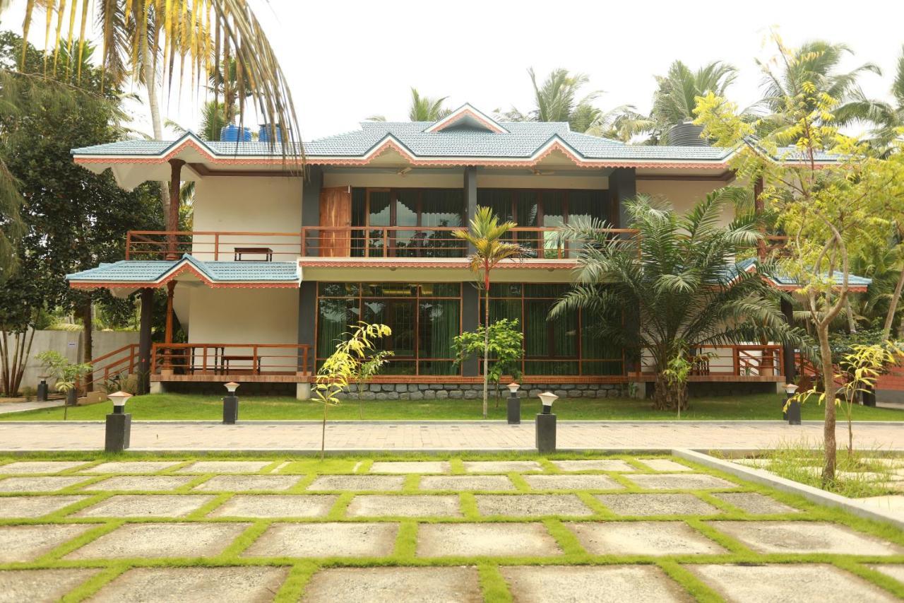 Lara Lake View Resort Thiruvananthapuram Eksteriør billede