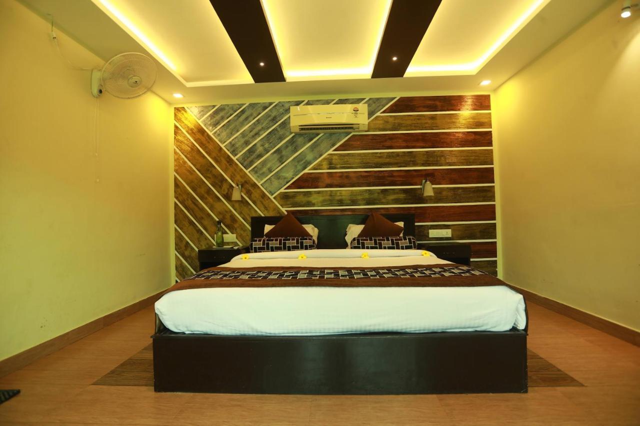 Lara Lake View Resort Thiruvananthapuram Eksteriør billede