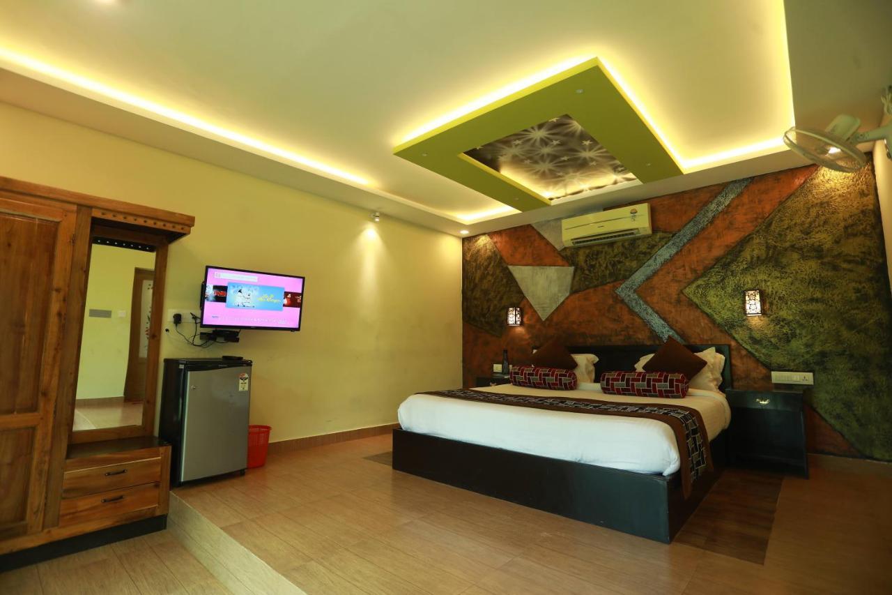 Lara Lake View Resort Thiruvananthapuram Eksteriør billede